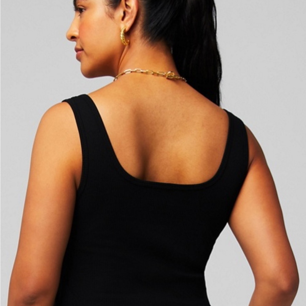 Fabletics Black Ribbed Top - Picture 2 of 4